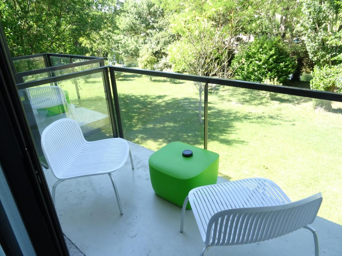 Sowell Domaine De La Petite Isle 4* LʼIsle-sur-la-Sorgue
